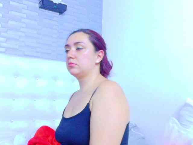 kinky-redhead18 webcam