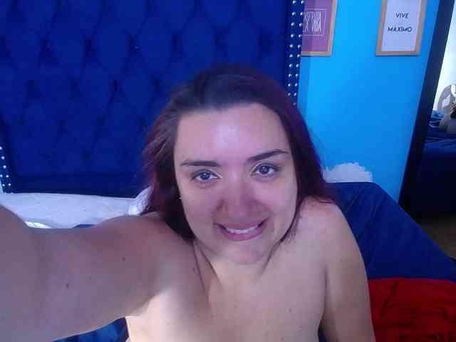 kinky-redhead18 webcam