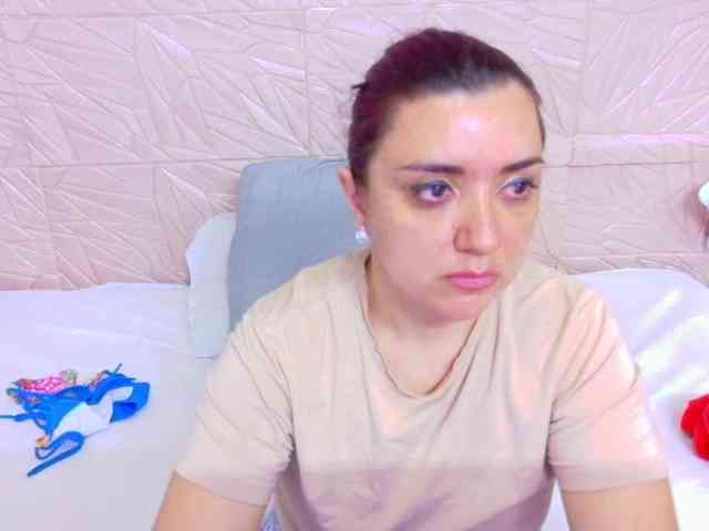 kinky-redhead18 Live Webcam on BongaCams