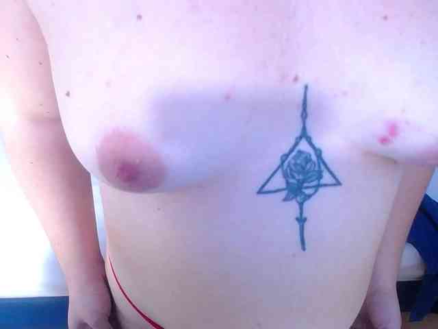 kinky-redhead18 webcam