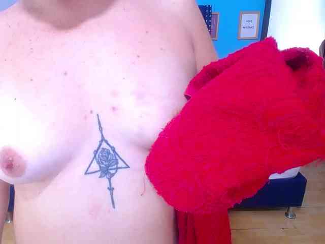 kinky-redhead18 webcam