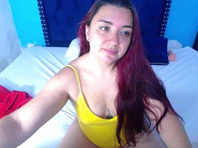 kinky-redhead18 webcam
