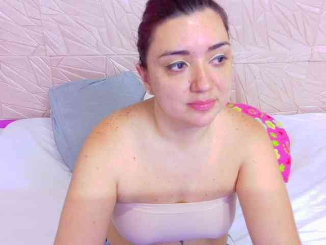 kinky-redhead18 webcam