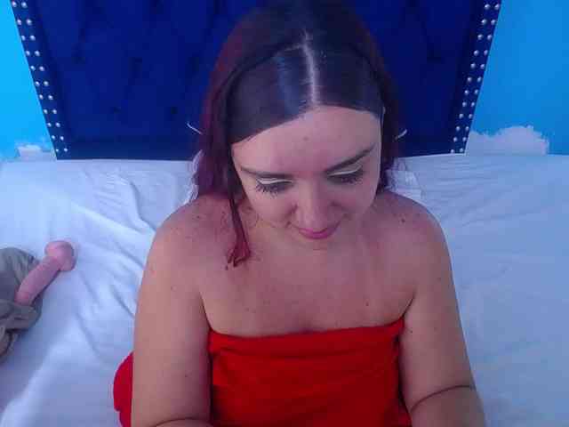 kinky-redhead18 webcam