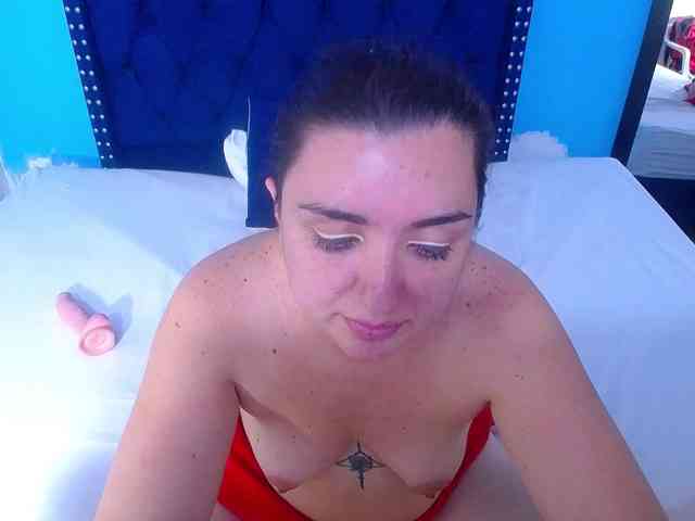 kinky-redhead18 webcam