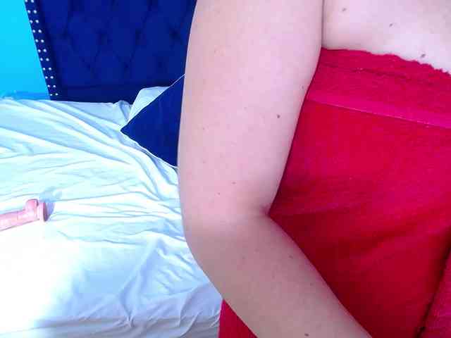 kinky-redhead18 webcam