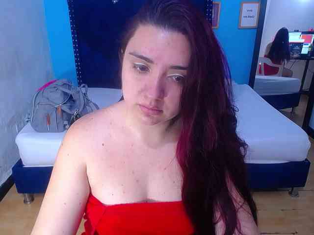 kinky-redhead18 webcam