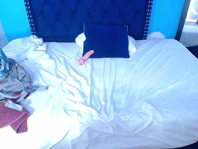 kinky-redhead18 webcam