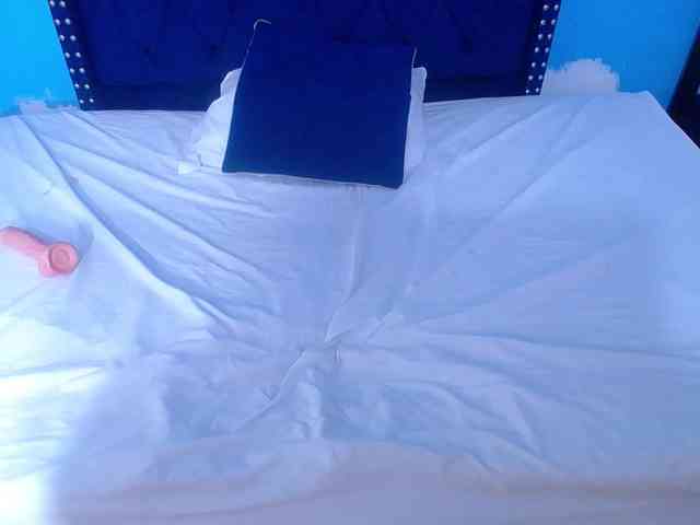 kinky-redhead18 webcam