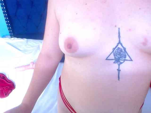 kinky-redhead18 webcam