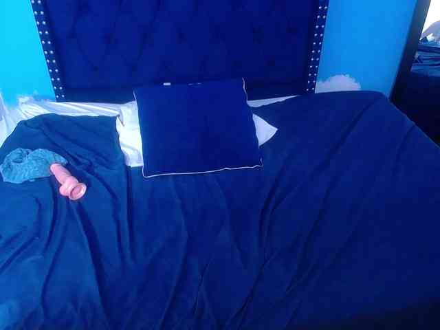 kinky-redhead18 webcam