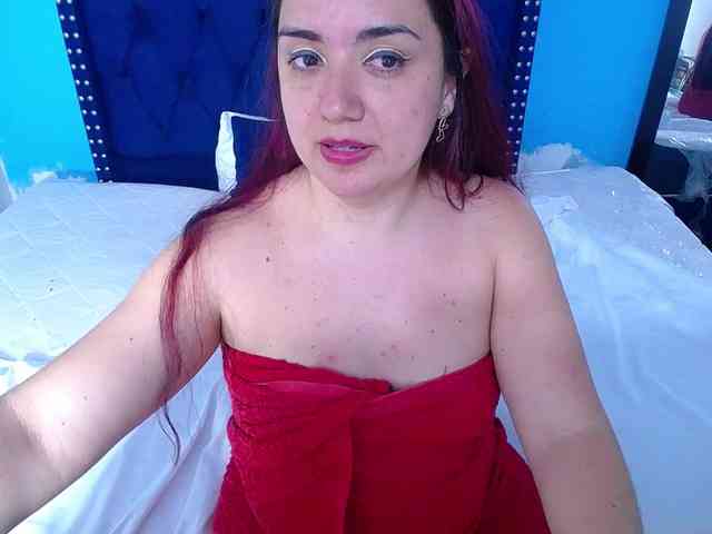 kinky-redhead18 webcam