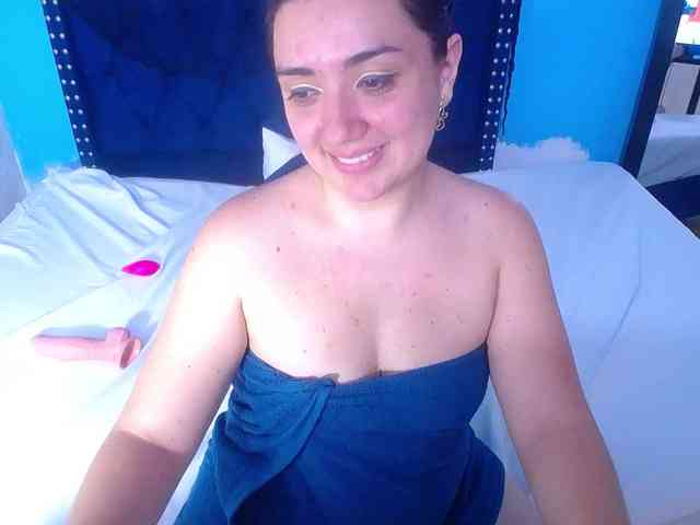 kinky-redhead18 webcam