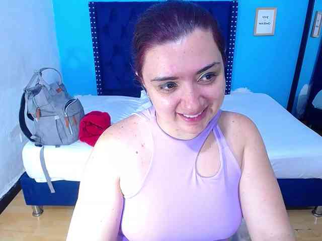 kinky-redhead18 webcam
