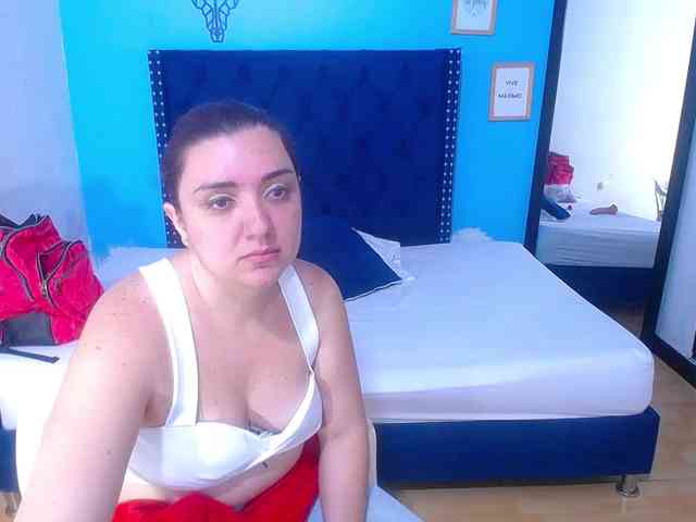 kinky-redhead18 webcam