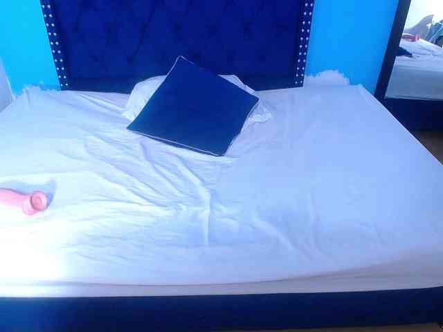 kinky-redhead18 kinky-redhead18