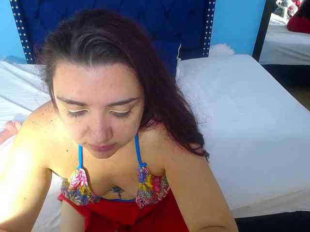 kinky-redhead18 webcam