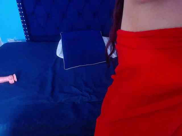 kinky-redhead18 webcam