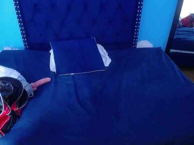 kinky-redhead18 webcam