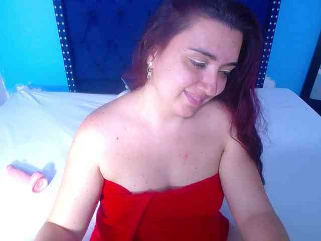kinky-redhead18 webcam