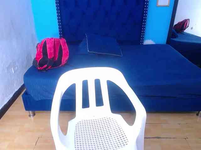 kinky-redhead18 webcam