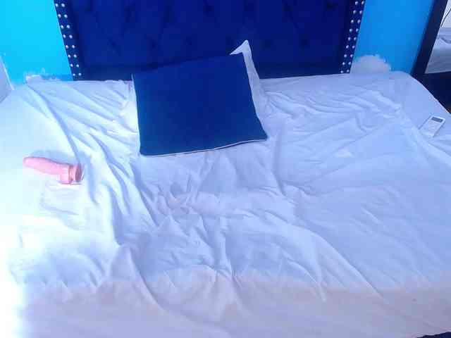 kinky-redhead18 webcam