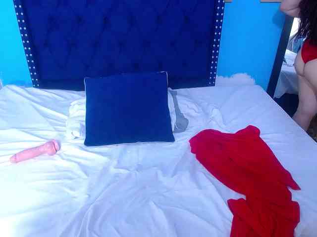 kinky-redhead18 webcam