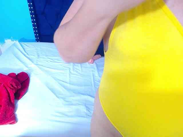 kinky-redhead18 Live Webcam on BongaCams