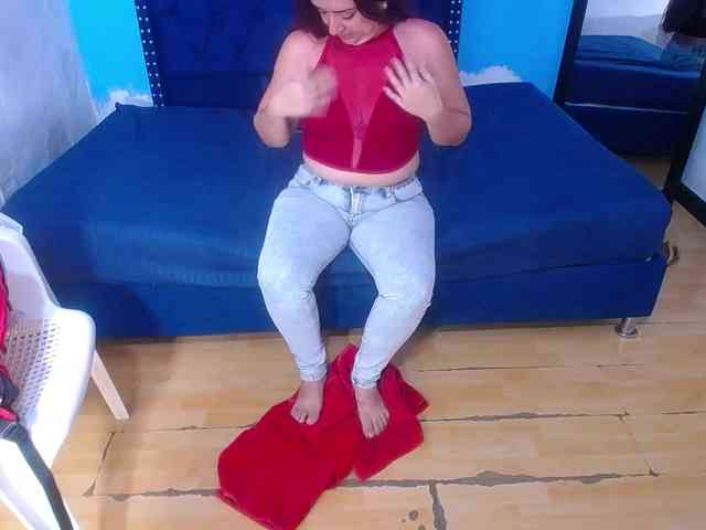 kinky-redhead18 webcam