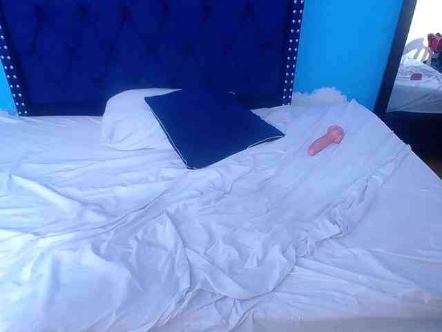 kinky-redhead18 kinky-redhead18