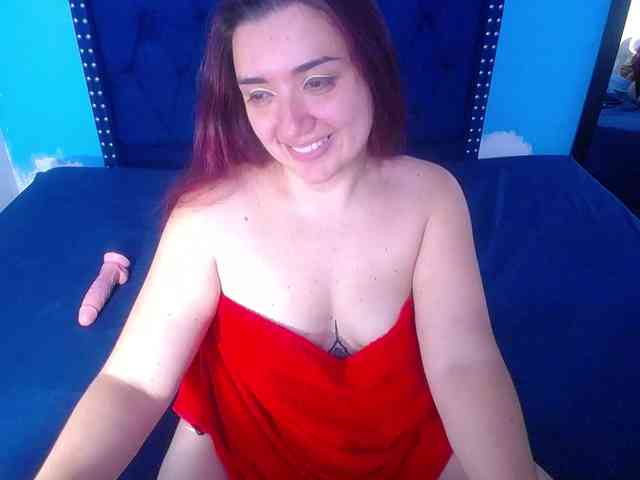 kinky-redhead18 webcam