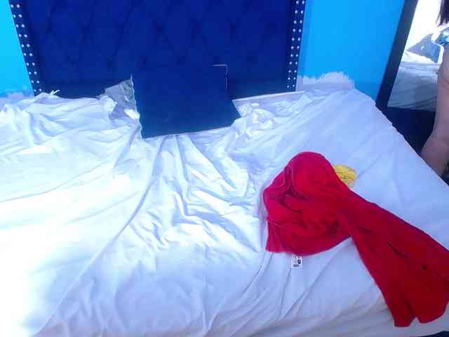 kinky-redhead18 webcam