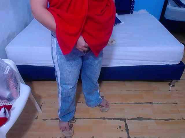 kinky-redhead18 webcam