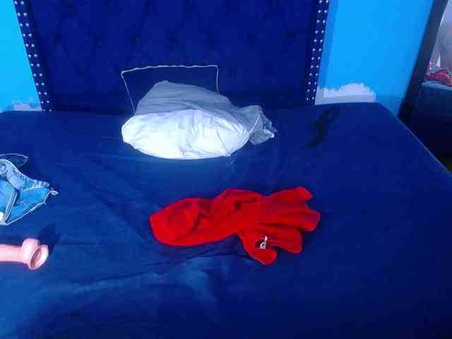 kinky-redhead18 webcam