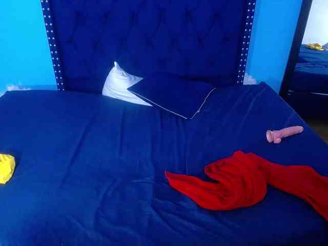 kinky-redhead18 webcam