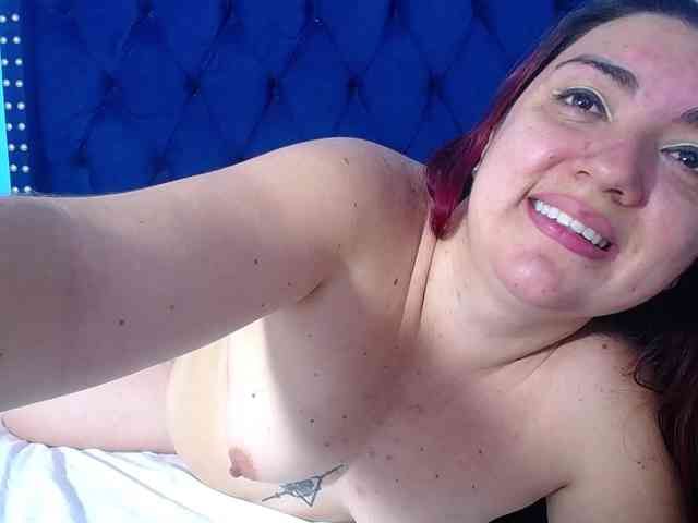 kinky-redhead18 webcam