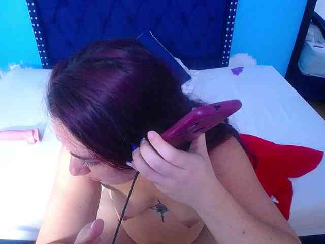 kinky-redhead18 kinky-redhead18