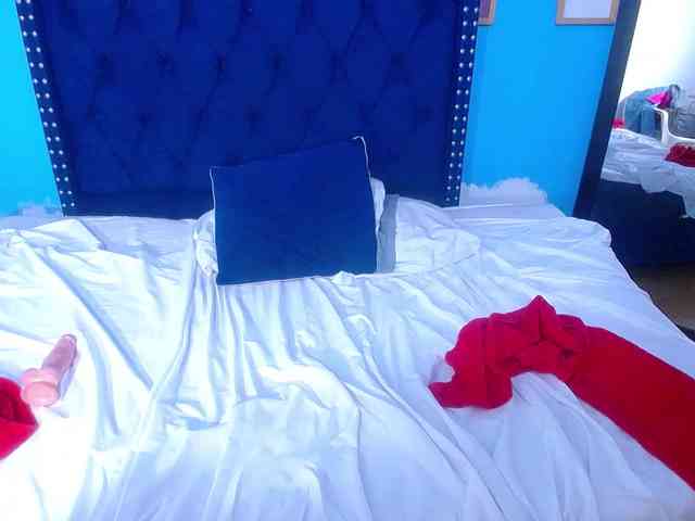 kinky-redhead18 webcam