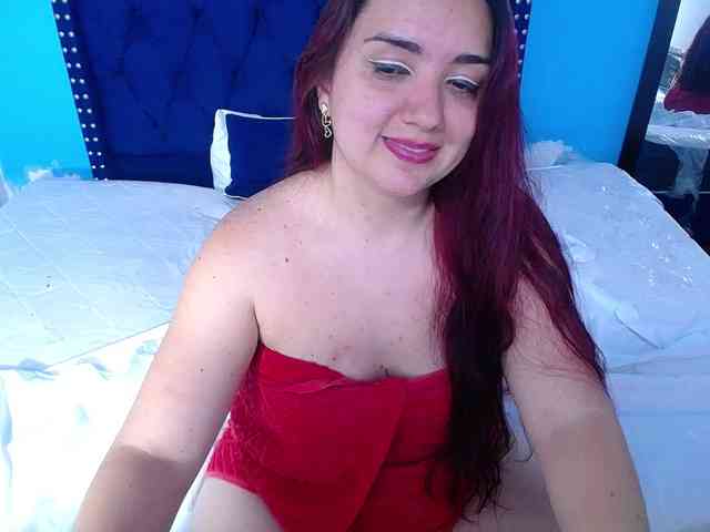 kinky-redhead18 webcam