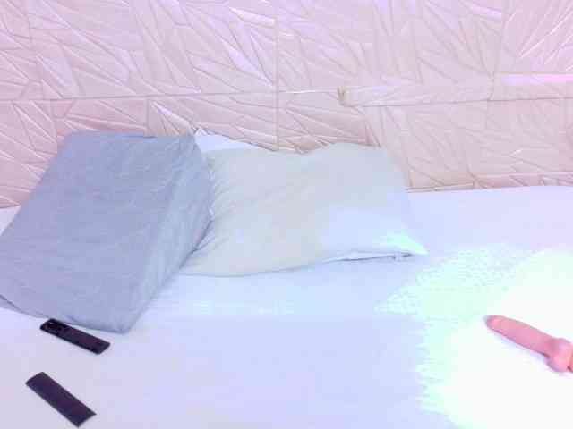 kinky-redhead18 webcam