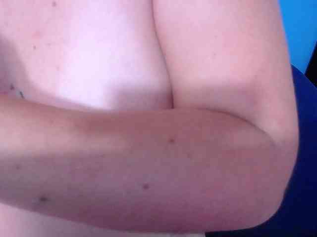 kinky-redhead18 webcam