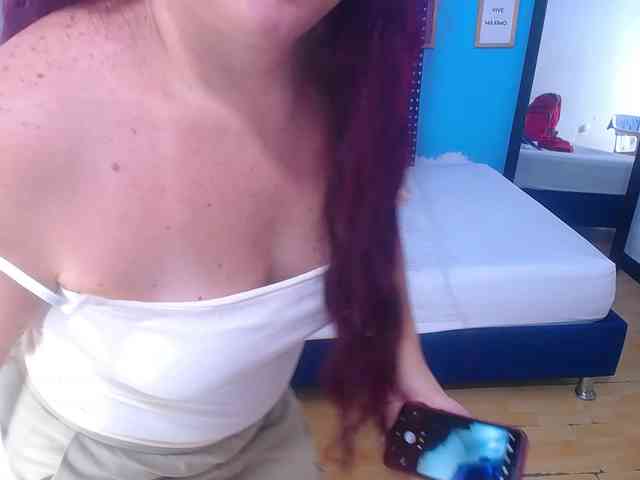 kinky-redhead18 webcam