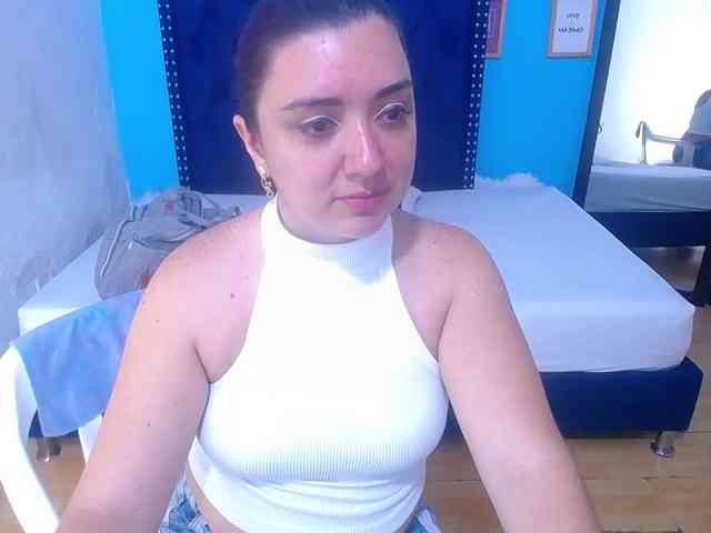 kinky-redhead18 webcam