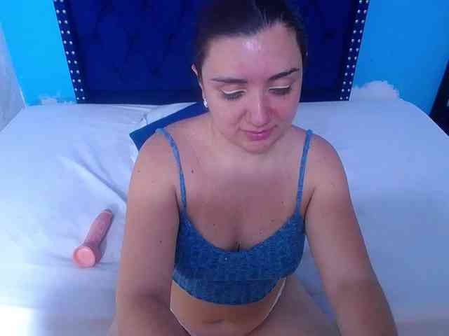 kinky-redhead18 webcam