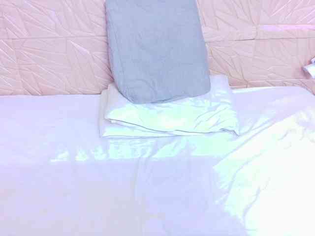 kinky-redhead18 webcam