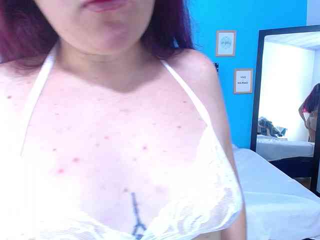 kinky-redhead18 webcam
