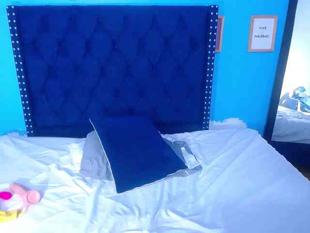 kinky-redhead18 kinky-redhead18