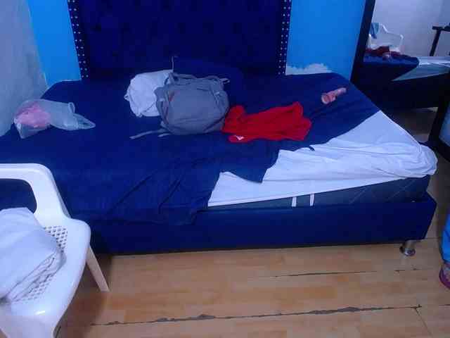 kinky-redhead18 webcam