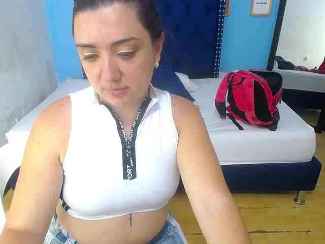 kinky-redhead18 webcam