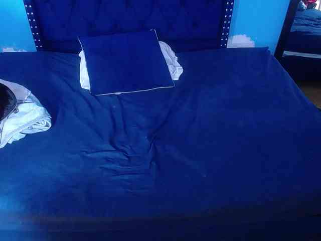 kinky-redhead18 webcam